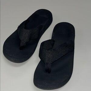 Reef Women's Black Flip Flops with cushioned soles